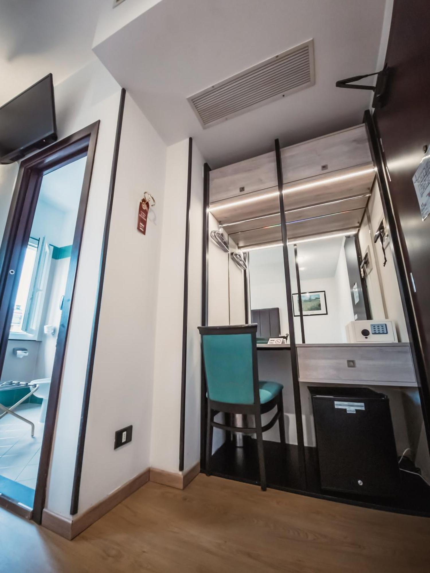 Hotel Art Milano Prato (Prato)